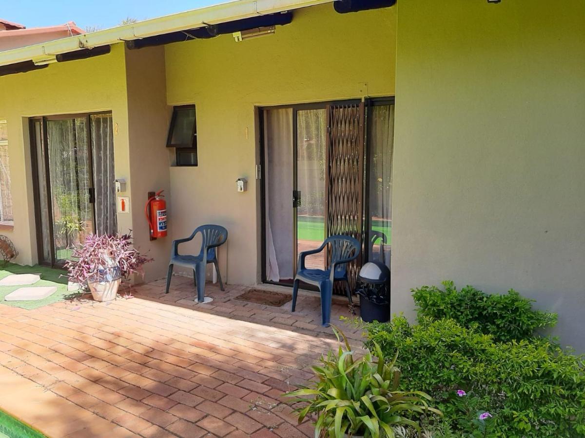 Chariots Guest House Polokwane Ngoại thất bức ảnh